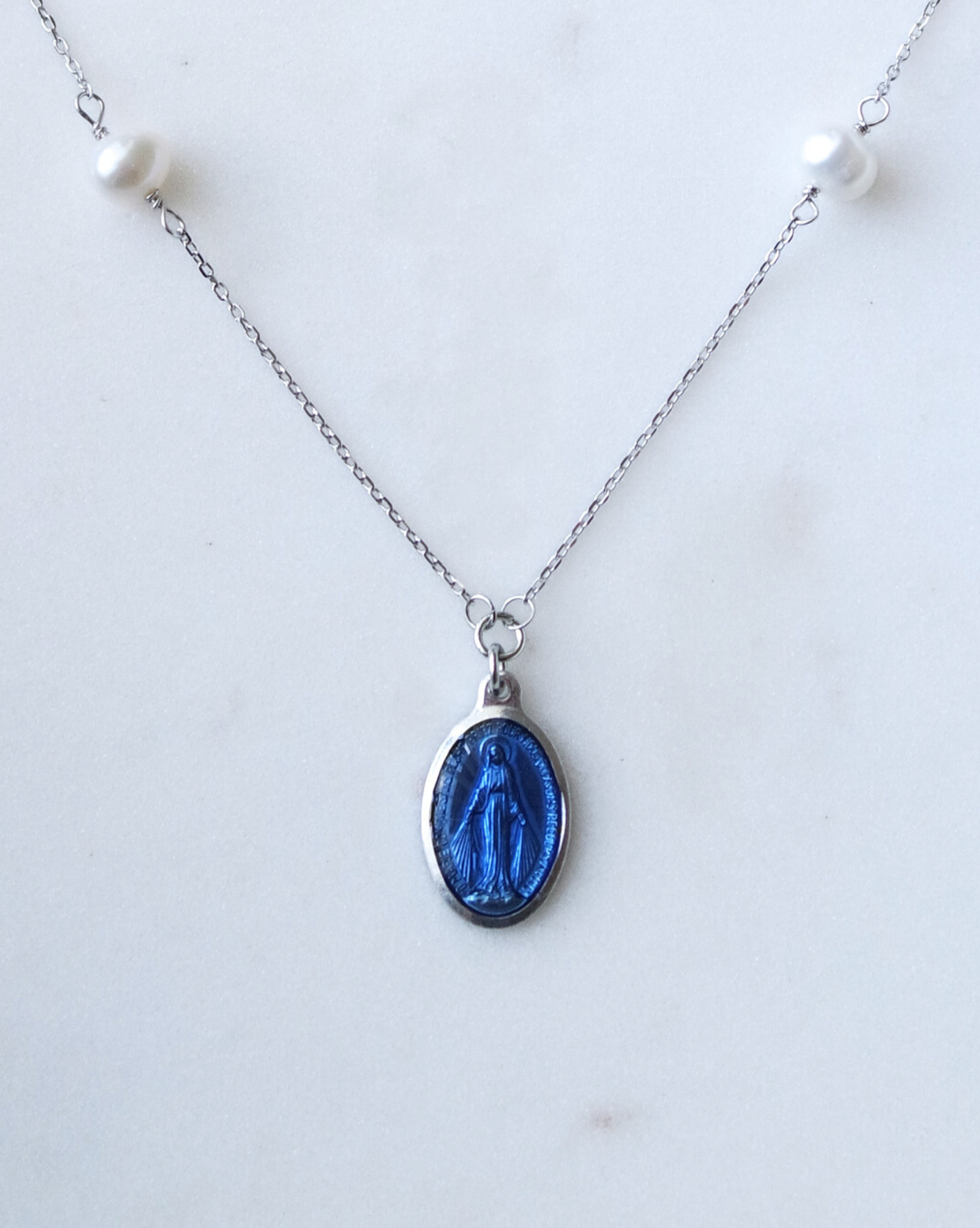 Miraculous Mary with Pearls