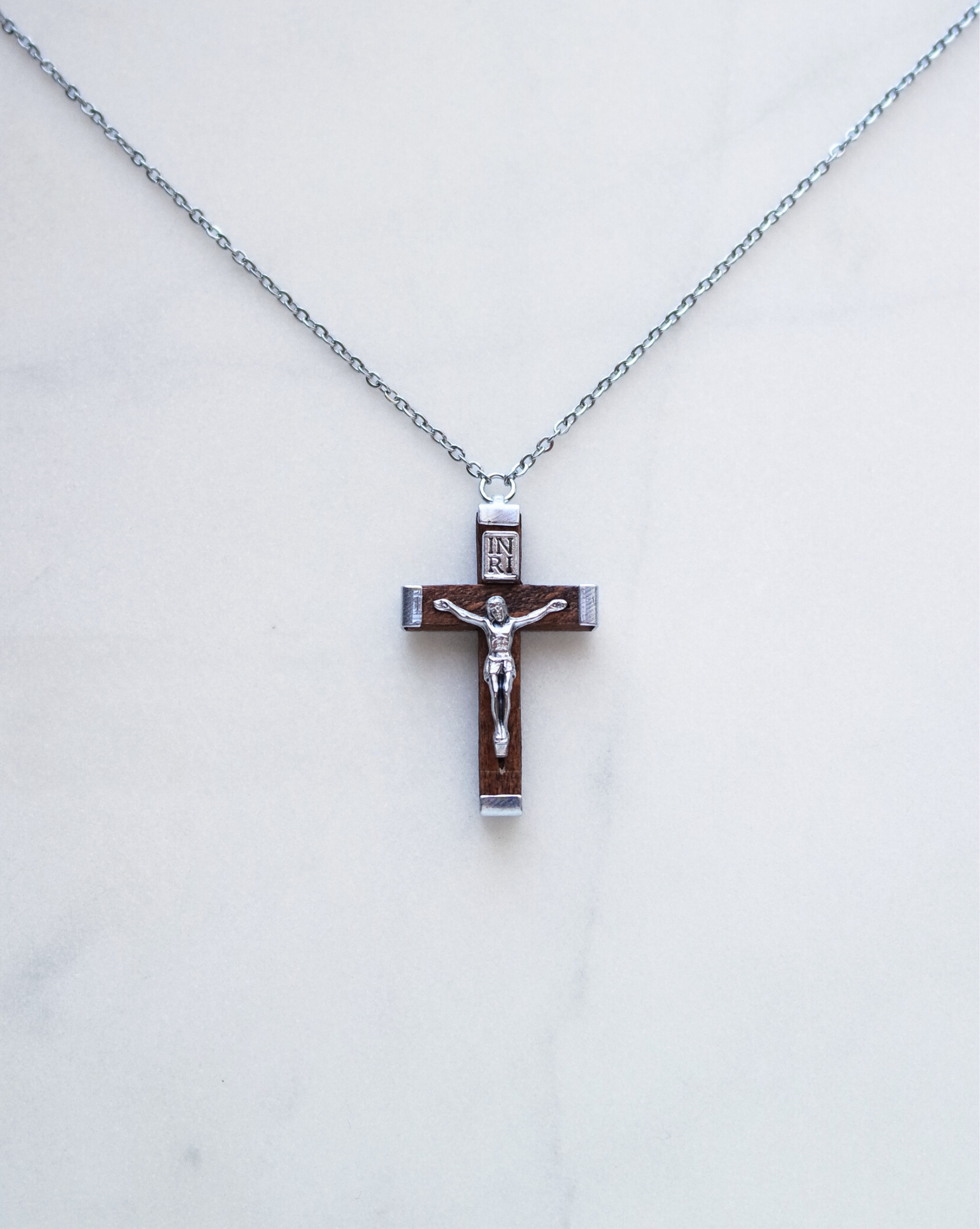 Italia Crucifix